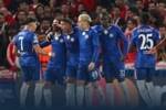 首胜！切尔西1-0本菲卡 穆帅重回蓝桥 加纳乔造乌龙佩德罗染红